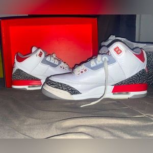 Jordan 3 Fire Red size 6.5M/8.5W